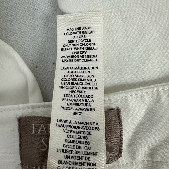 Fabulously Slimming Chicos Womens White Cotton Blend Crop Pants Size 25 Regular - Picture 5 of 5